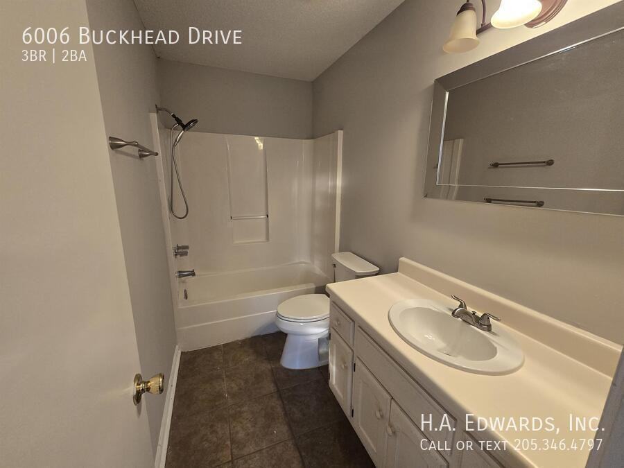 6006 Buckhead Dr - Photo 4 of 16