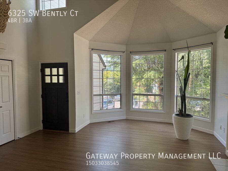 6325 Sw Bently Ct - Photo 5 of 30