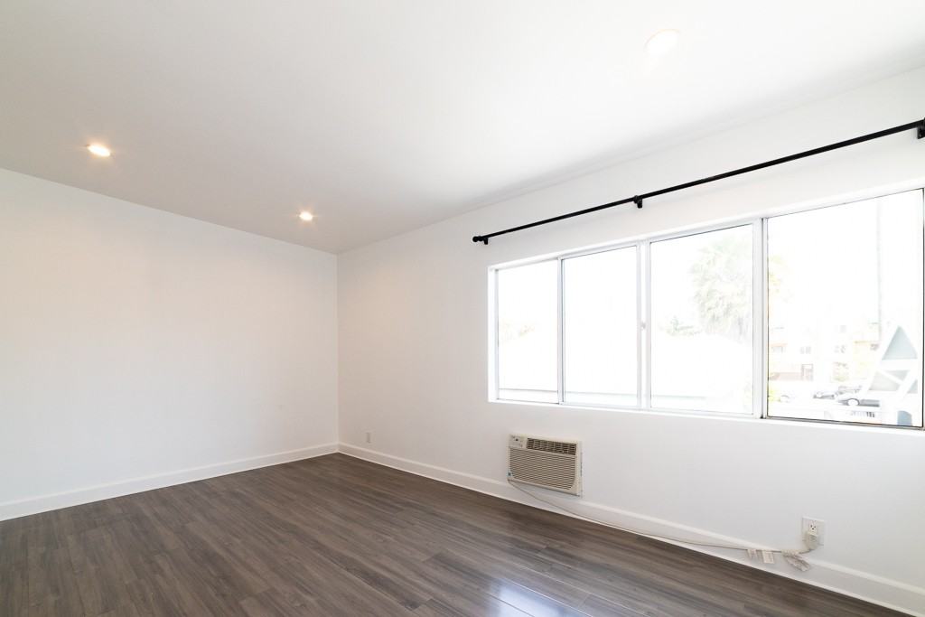 319 N Heliotrope Dr #2 - Photo 2 of 14