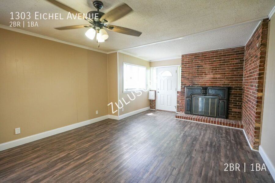 1303 E Eichel Ave - Photo 3 of 18