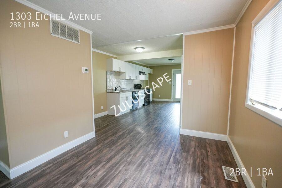 1303 E Eichel Ave - Photo 4 of 18