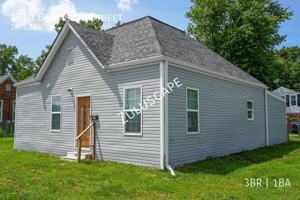 featured image of 1710 E Division St