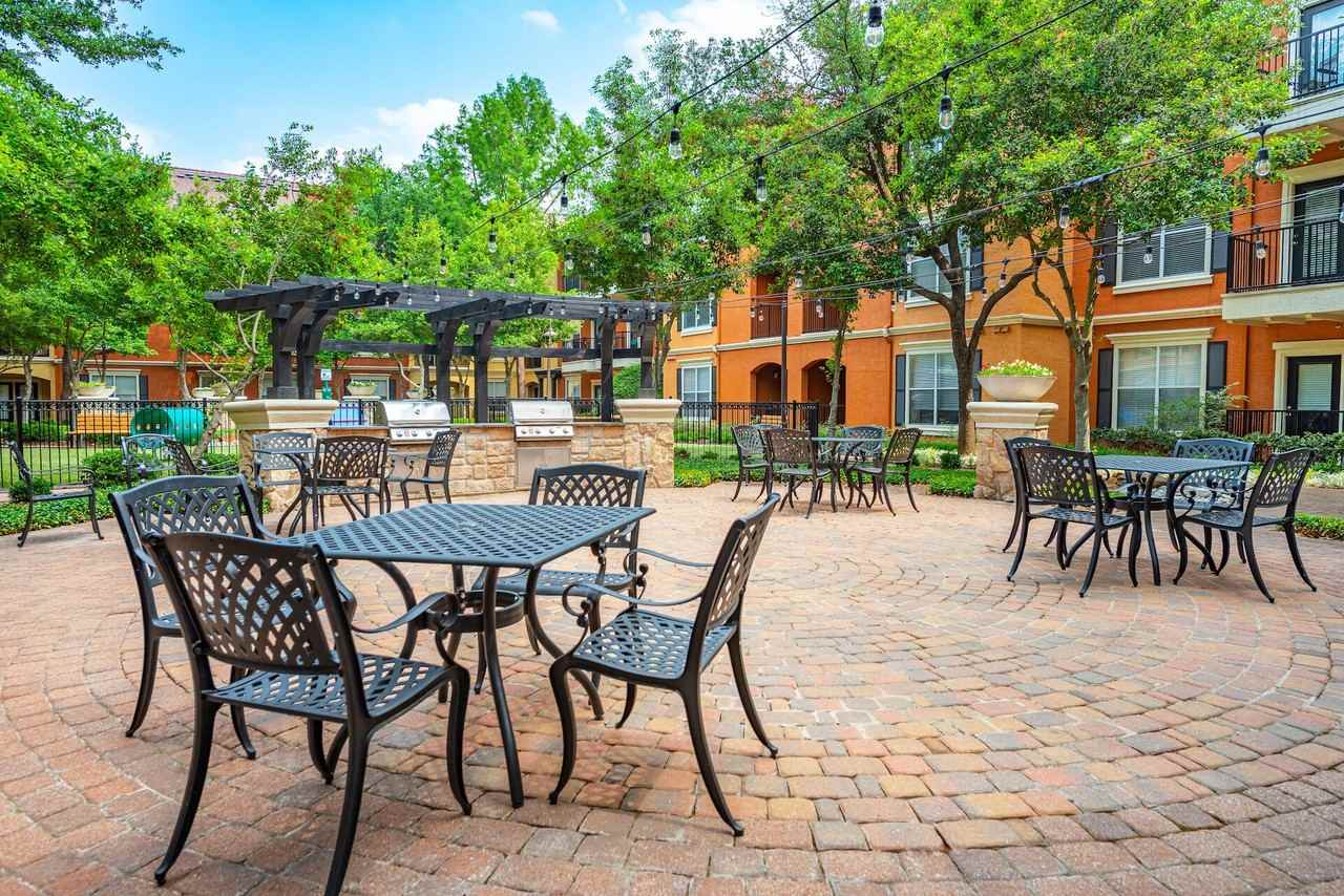 Allura Las Colinas - Photo 4 of 21