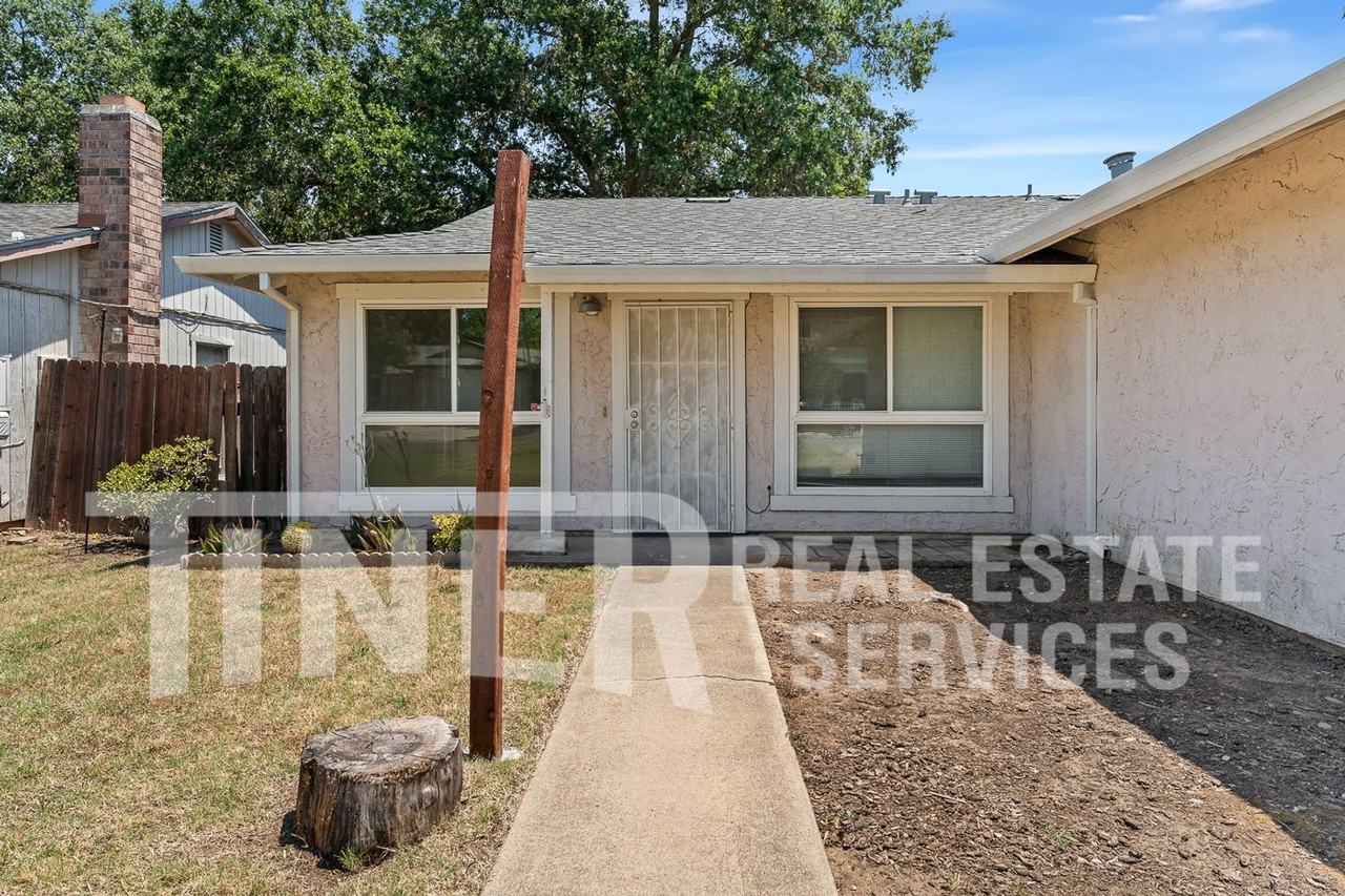 9586 Meadowgreen Cir - Photo 6 of 21
