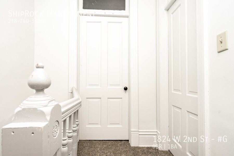 1824 W 2nd St #G - Photo 2 of 10