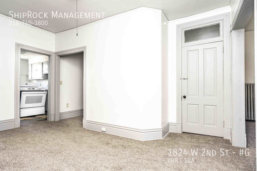 1824 W 2nd St #G - Photo 6 of 10