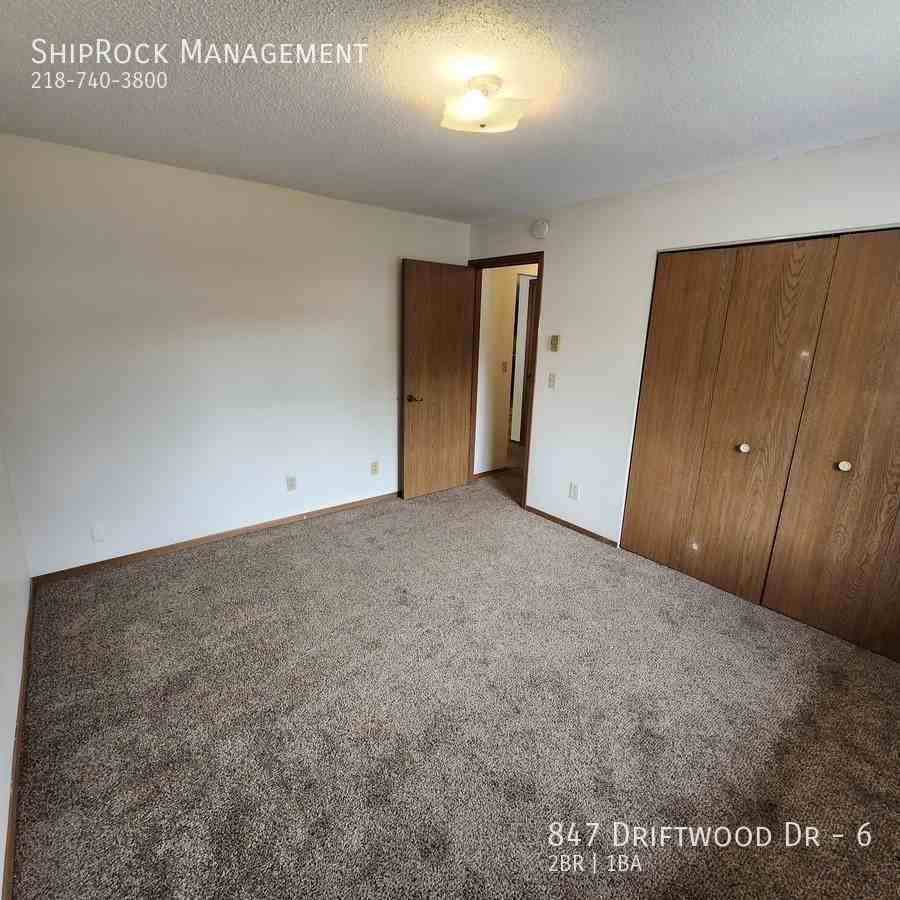 847 Driftwood Dr #6 - Photo 6 of 25