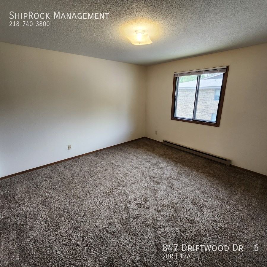 847 Driftwood Dr #6 - Photo 7 of 25