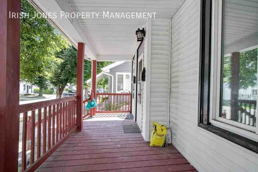306 East St - Photo 2 of 17