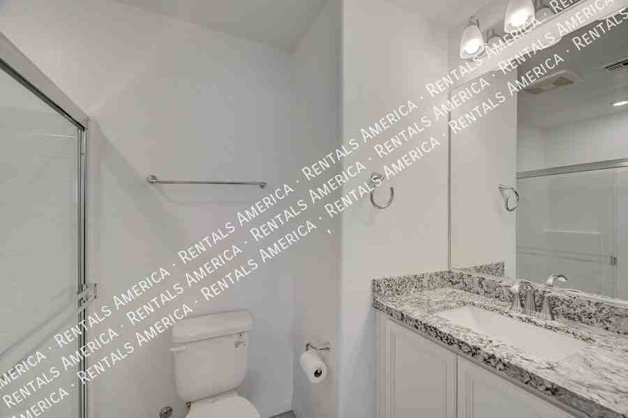 650 Vetiver Ln - Photo 4 of 15