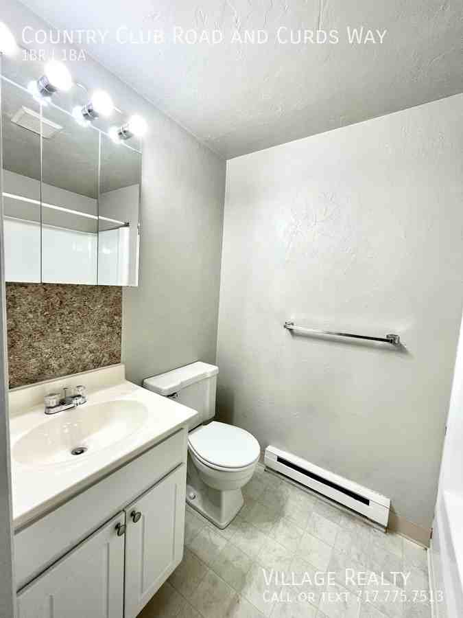 Country Club & Curds Way #H - Photo 6 of 26