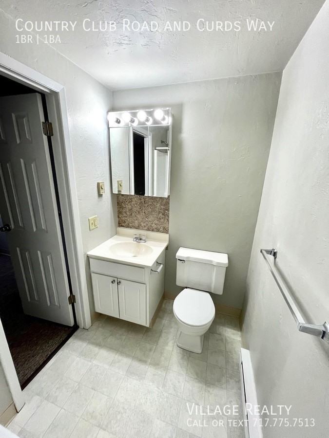 Country Club & Curds Way #H - Photo 7 of 26