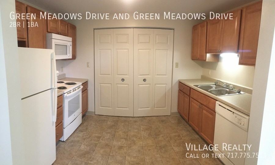 Green Meadows Drive & & Green Meadows Drive #558 - Photo 2 of 33