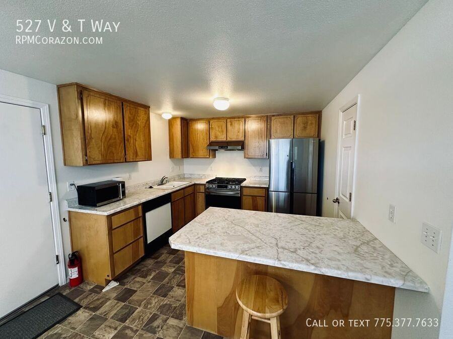 527 V And T Way - Photo 3 of 30