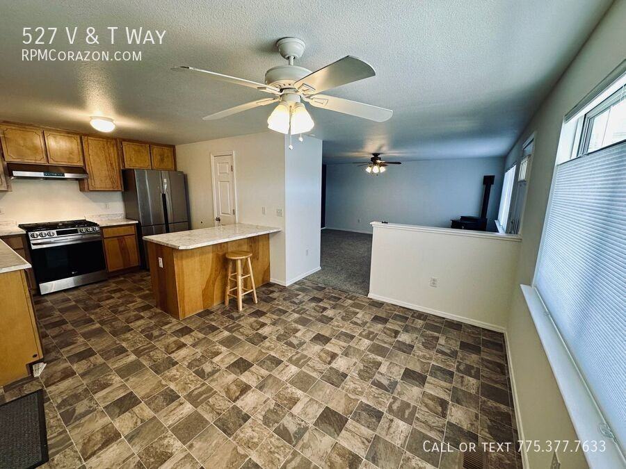 527 V And T Way - Photo 4 of 30