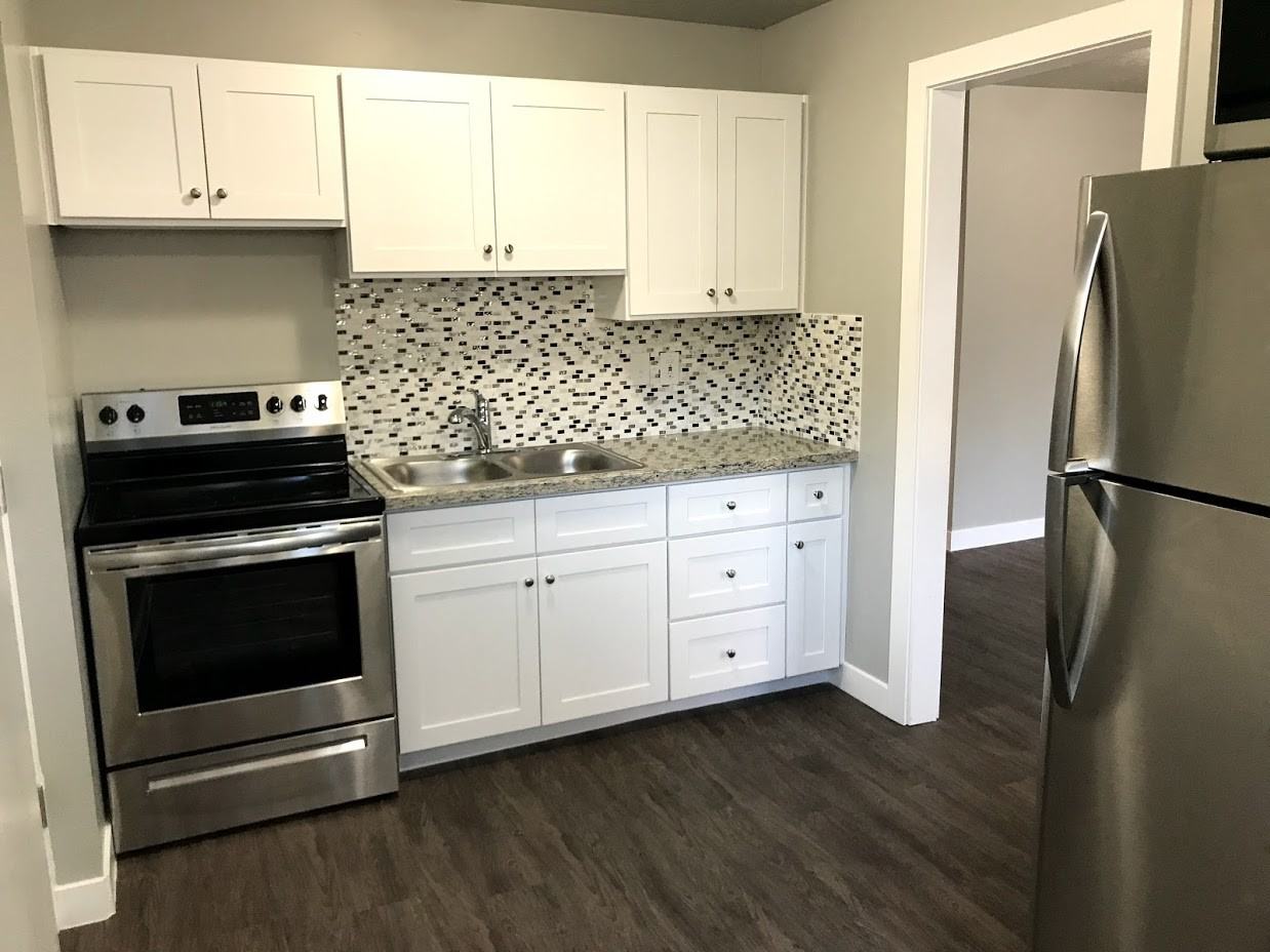1334 E Zenith Ave - Photo 5 of 18