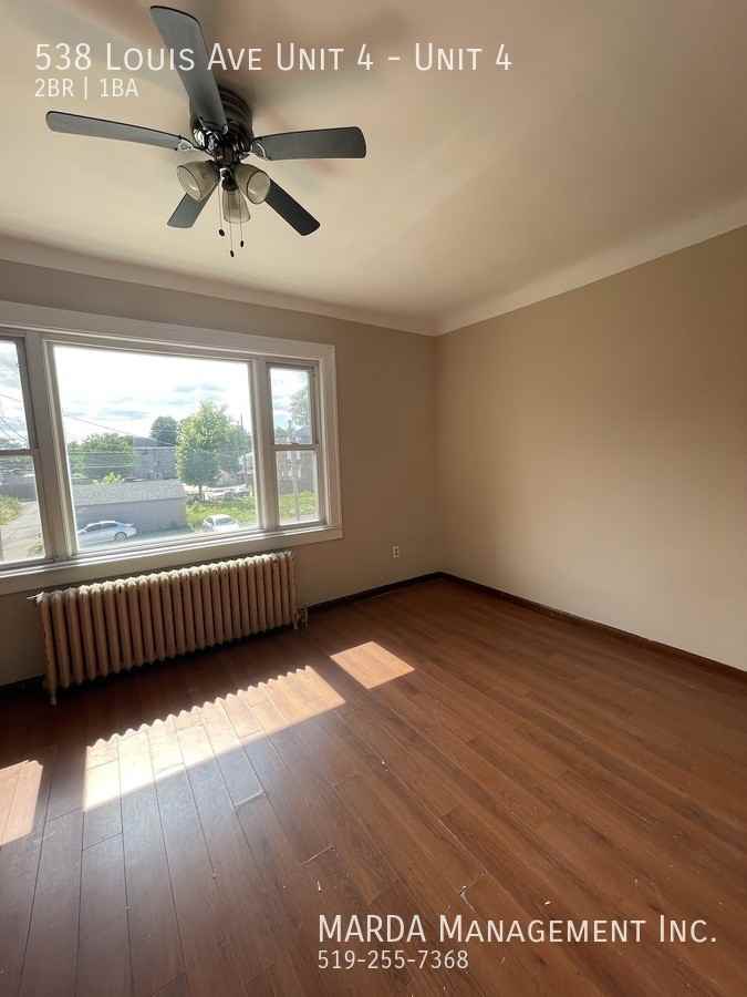 538 Louis Ave Unit 4 #4 - Photo 6 of 21