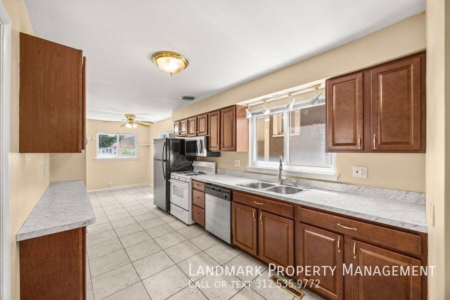 3109 Grove Ave #1 - Photo 2 of 24