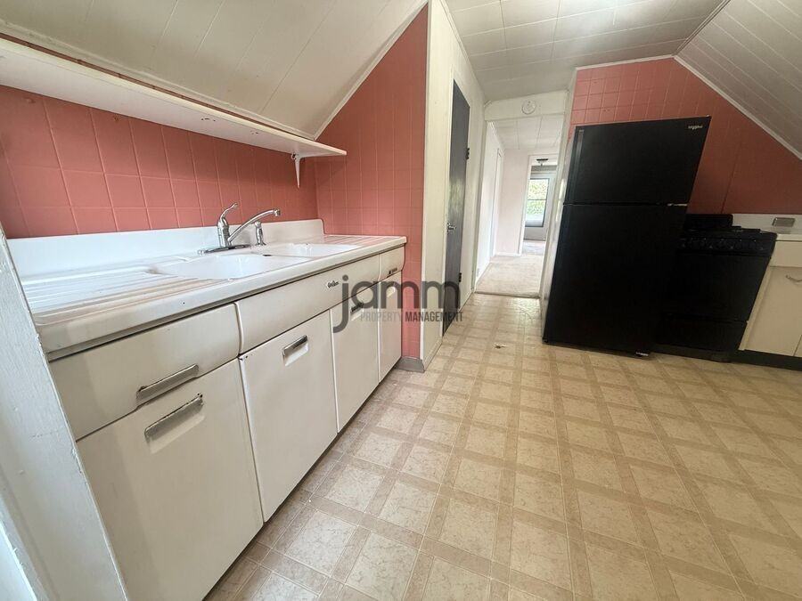 1330 Cranford Ave #3 - Photo 2 of 14