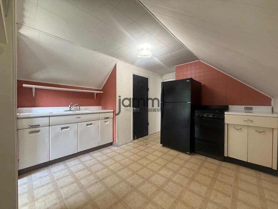 1330 Cranford Ave #3 - Photo 3 of 14