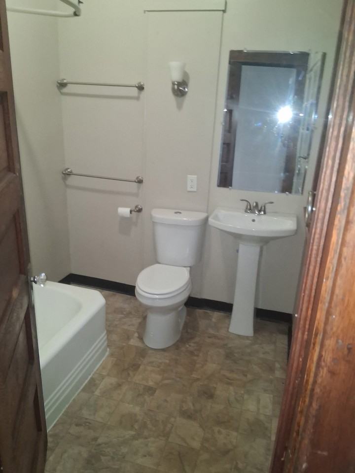 79 W Church St #4 - Photo 7 of 9