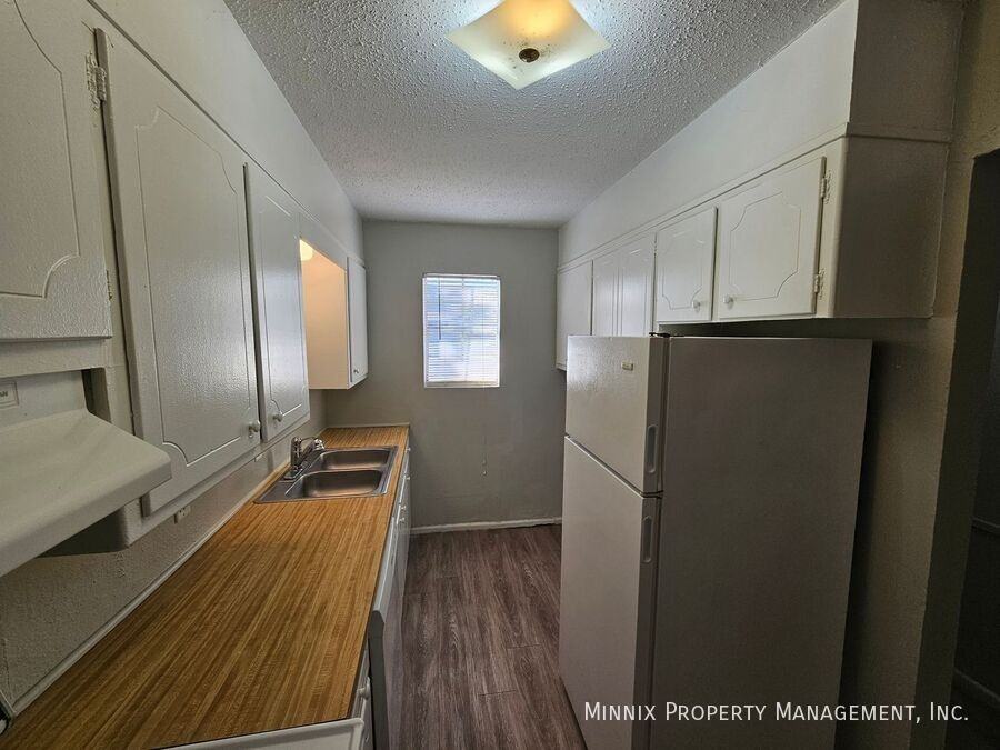 1708 Yonkers St #B - Photo 7 of 20