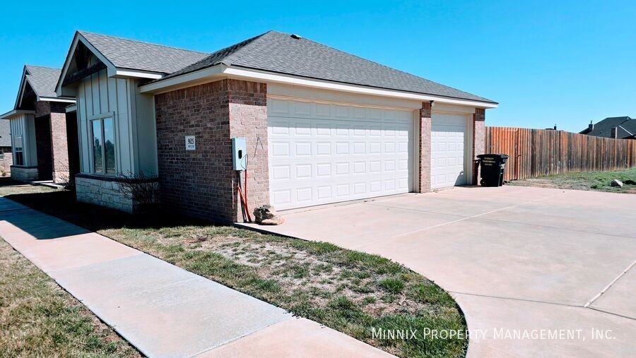 9625 Hey Jude Ln W - Photo 7 of 34