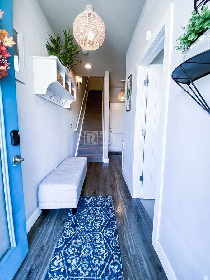 1057 Mariposa St - Photo 2 of 31