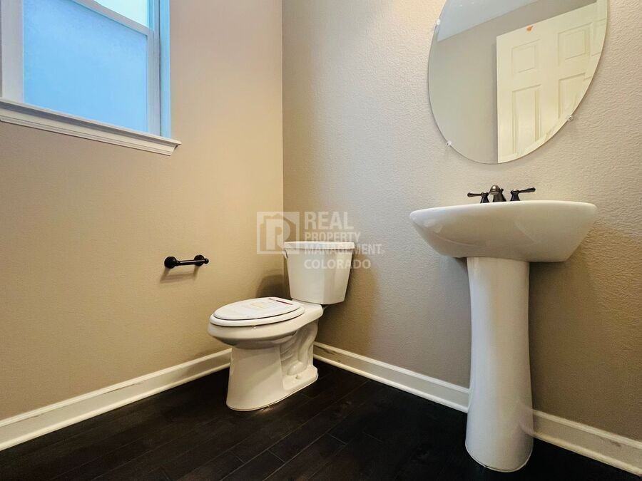 550 Gallegos Cir - Photo 3 of 20