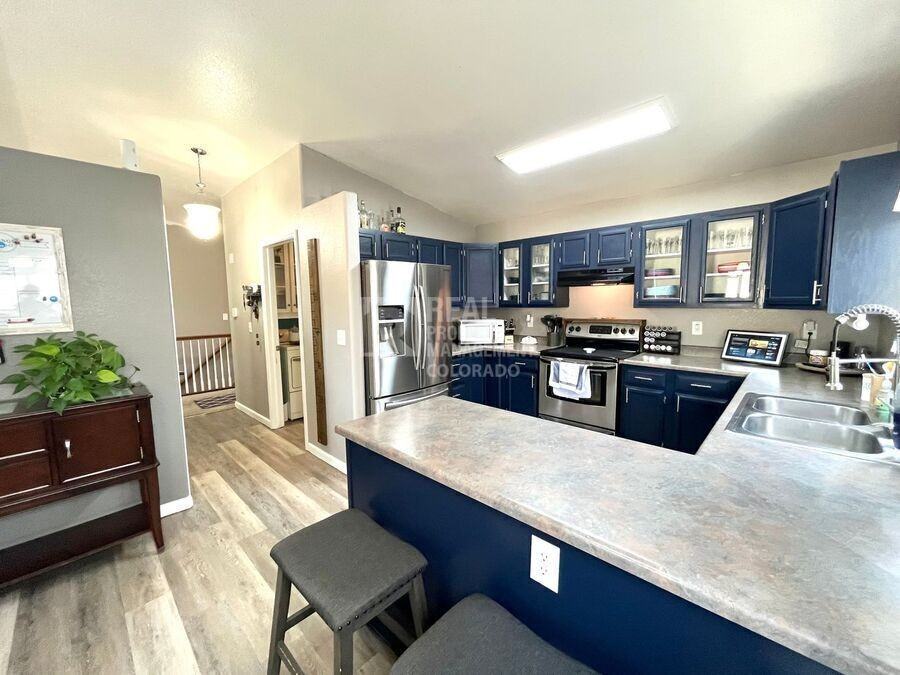 654 Montrail Dr - Photo 6 of 28
