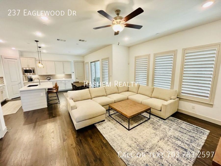 237 Eaglewood Dr - Photo 4 of 21