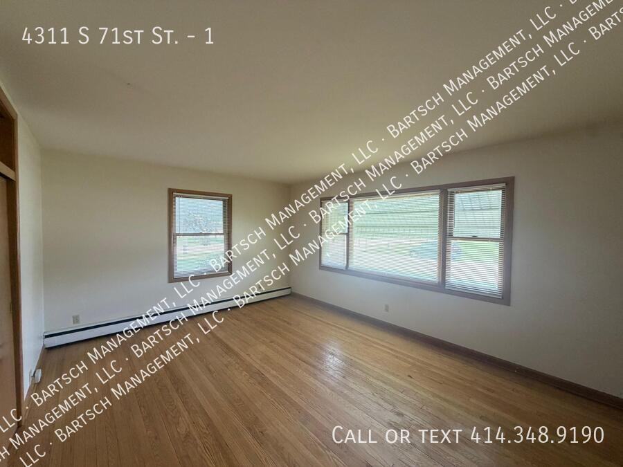 4311 S 71st St #1 - Photo 4 of 10