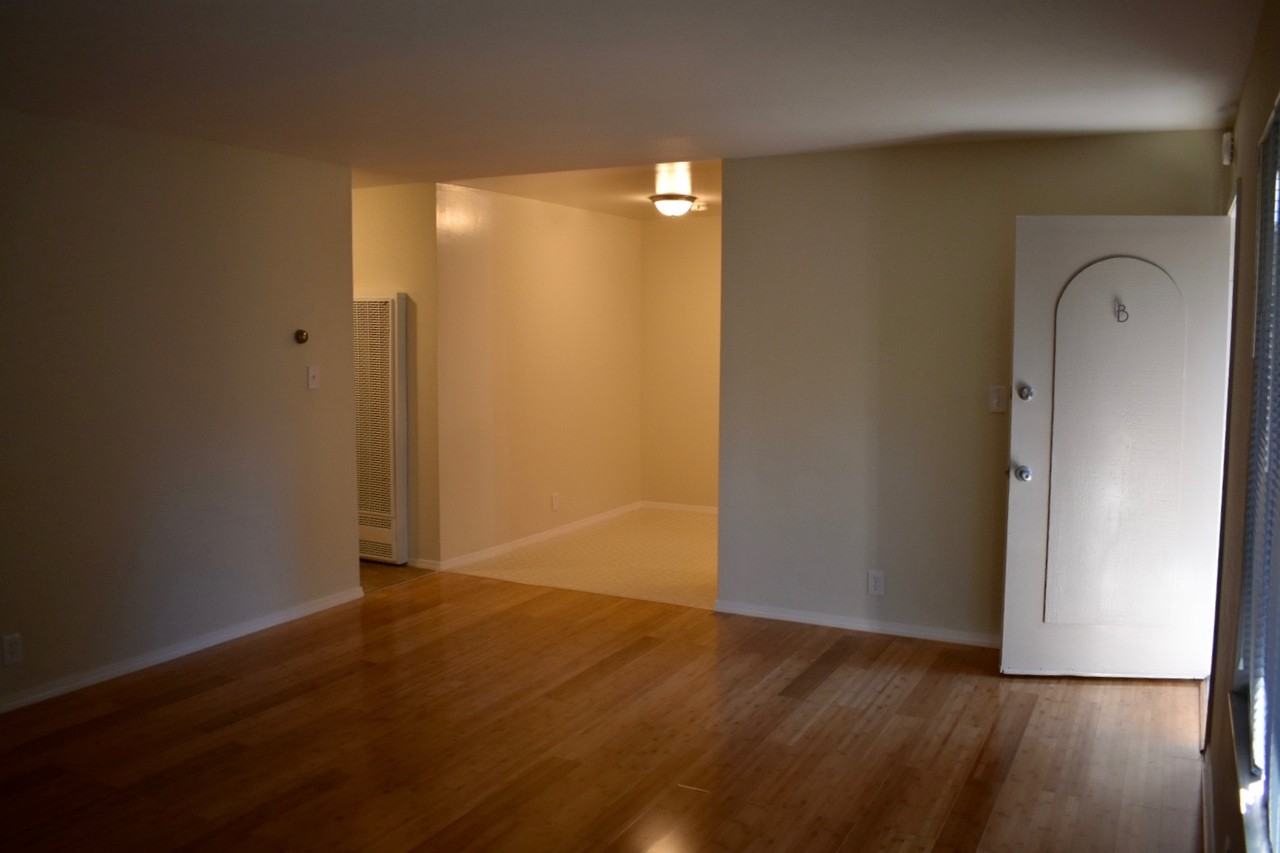 2232 San Jose Ave #B - Photo 3 of 9