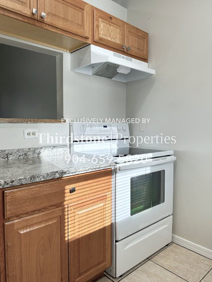 7611 Indian Lakes Dr #2 - Photo 4 of 23