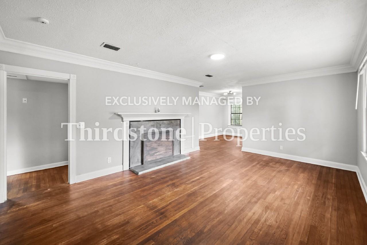 1216 Glen Laura Rd - Photo 2 of 32