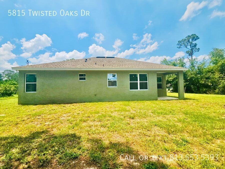 5815 Twisted Oaks Dr - Photo 5 of 50