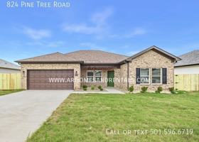 featured image of 824 Pine Tree Rd