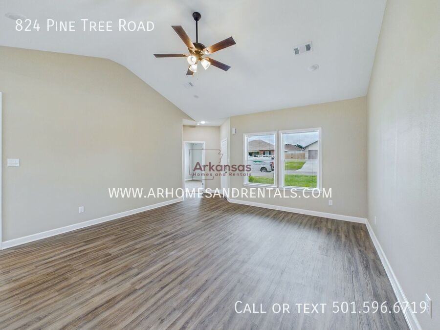 824 Pine Tree Rd - Photo 2 of 15