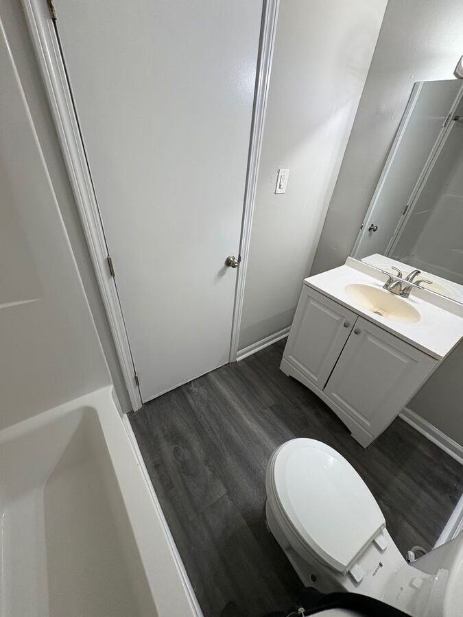 2021 Cambridge Dr #10 - Photo 5 of 36