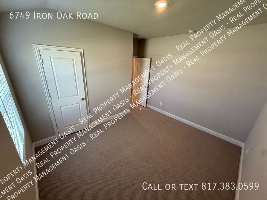 6749 Iron Oak Rd - Photo 7 of 17