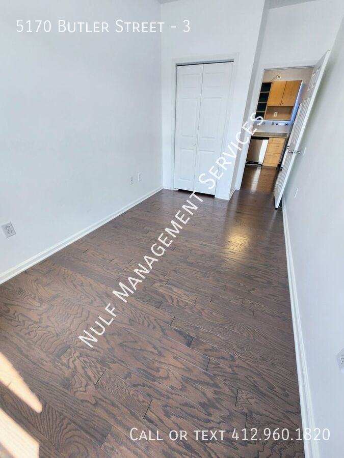 5170 Butler St #3 - Photo 5 of 9