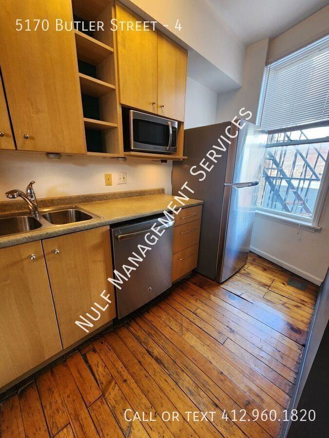 5170 Butler St #4 - Photo 2 of 8
