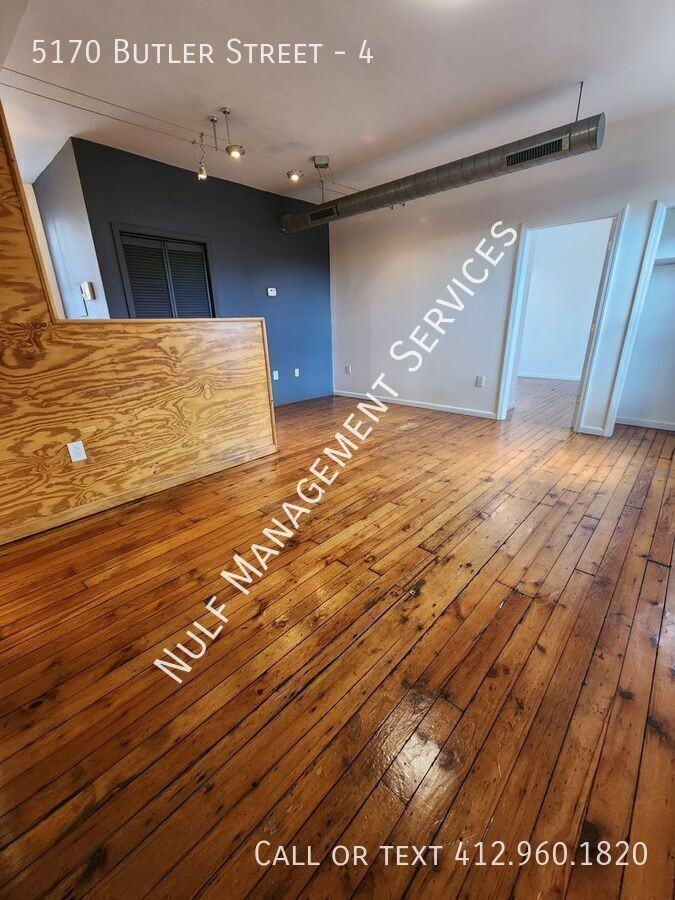 5170 Butler St #4 - Photo 3 of 8