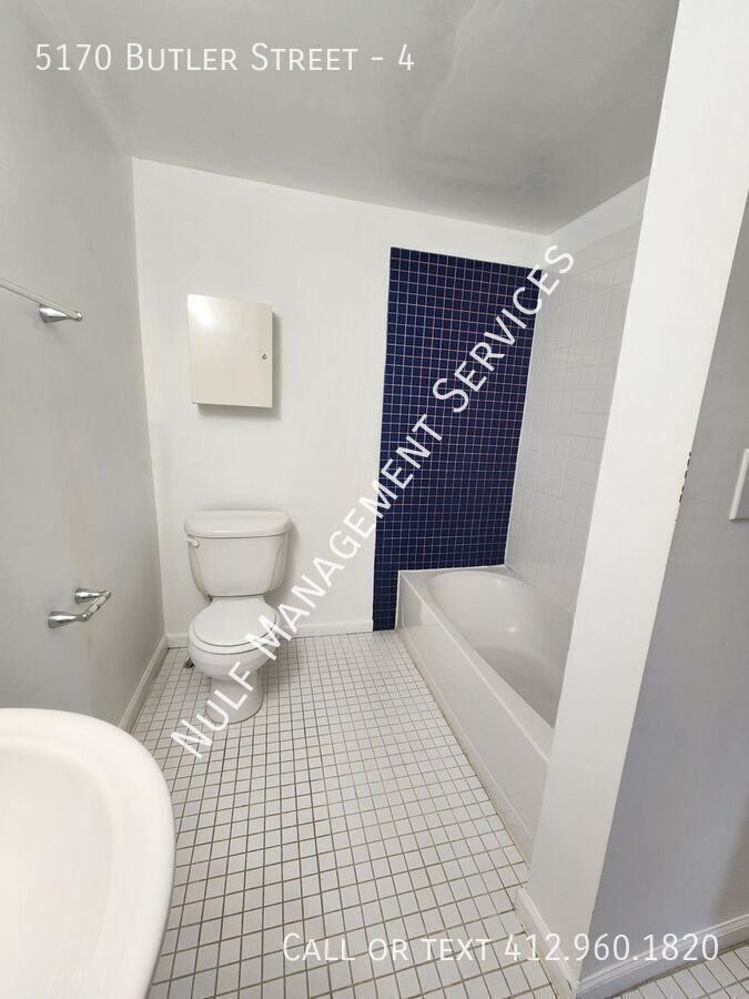 5170 Butler St #4 - Photo 4 of 8