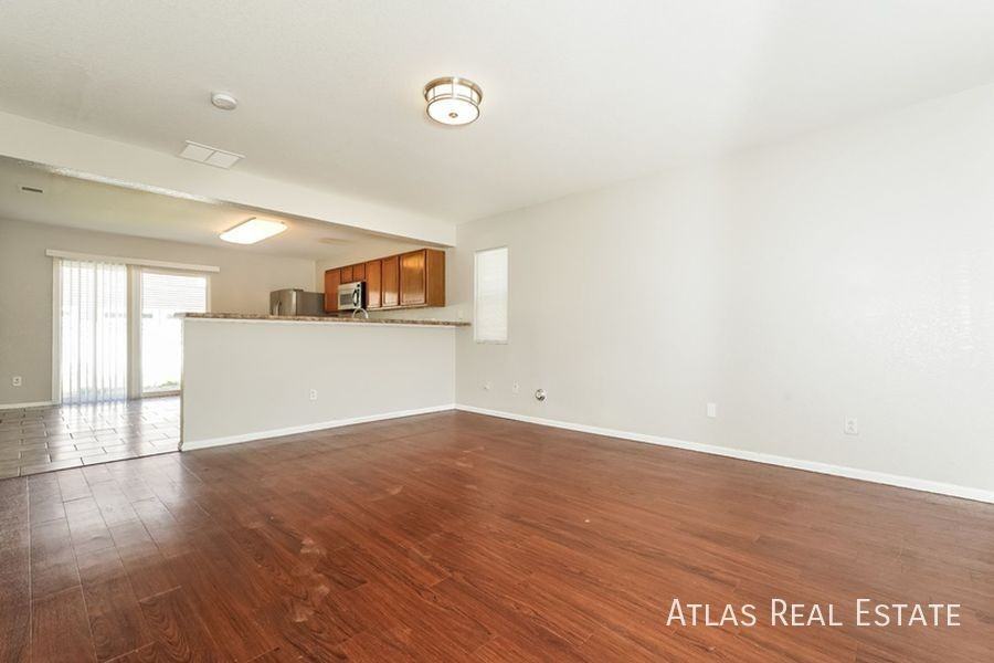 4745 Andes St - Photo 3 of 20