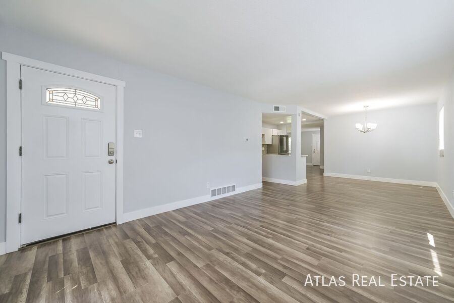 1280 Wheeling St - Photo 2 of 20