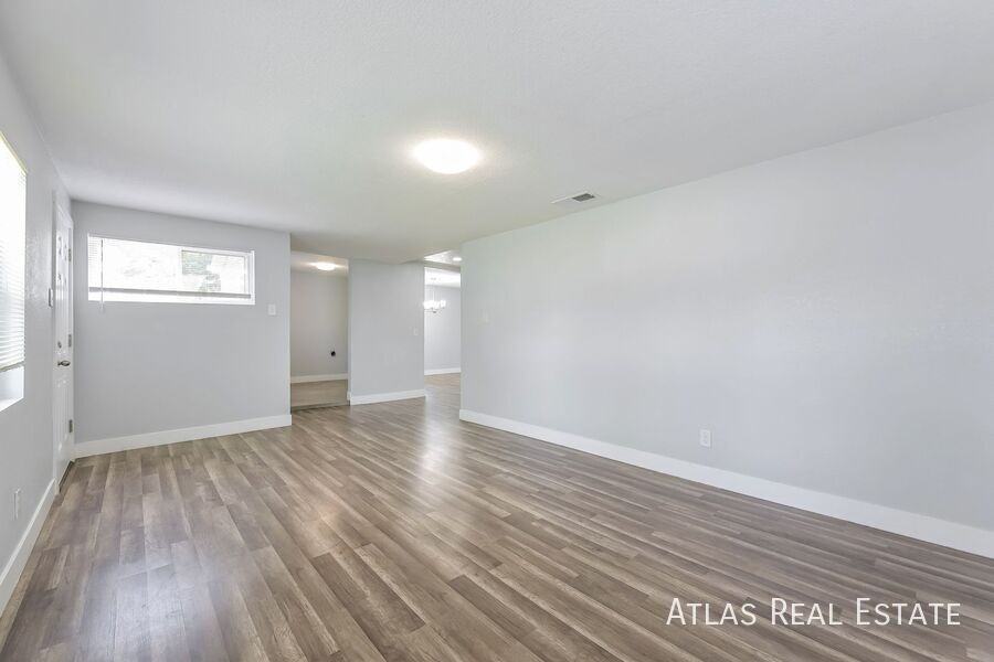 1280 Wheeling St - Photo 5 of 20