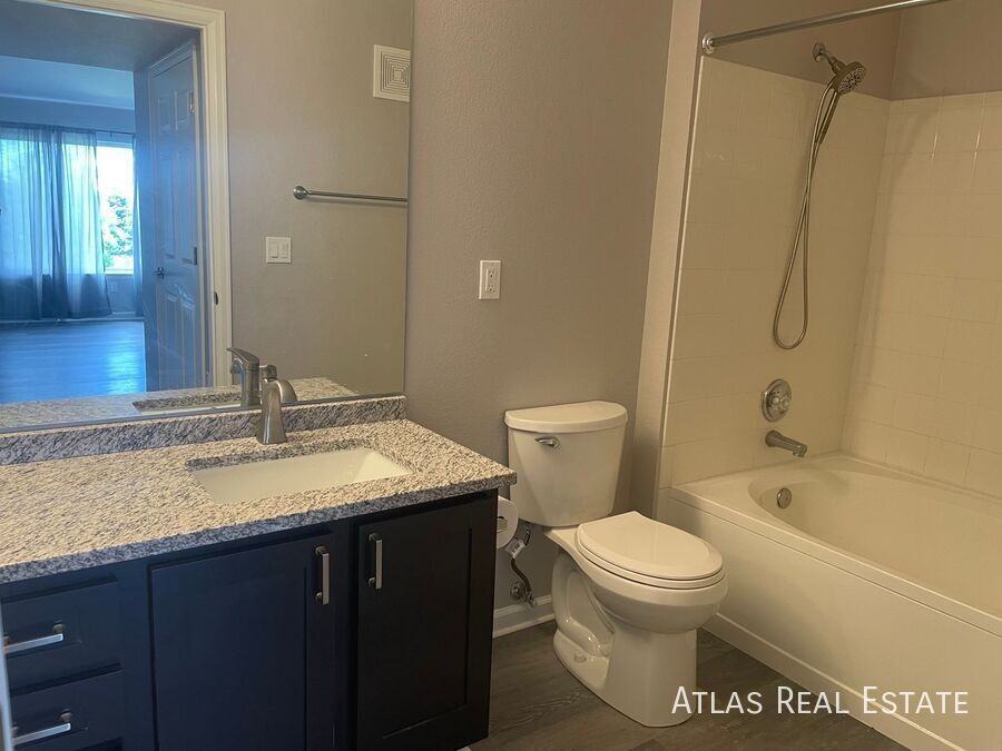 4747 S Balsam Way - Photo 5 of 12