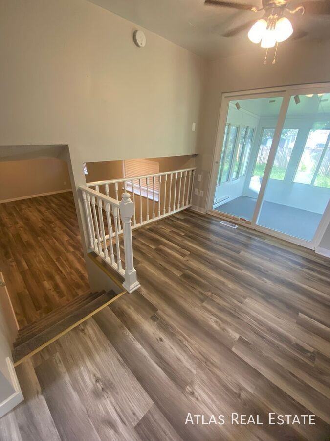 1077 S Moline St - Photo 4 of 23