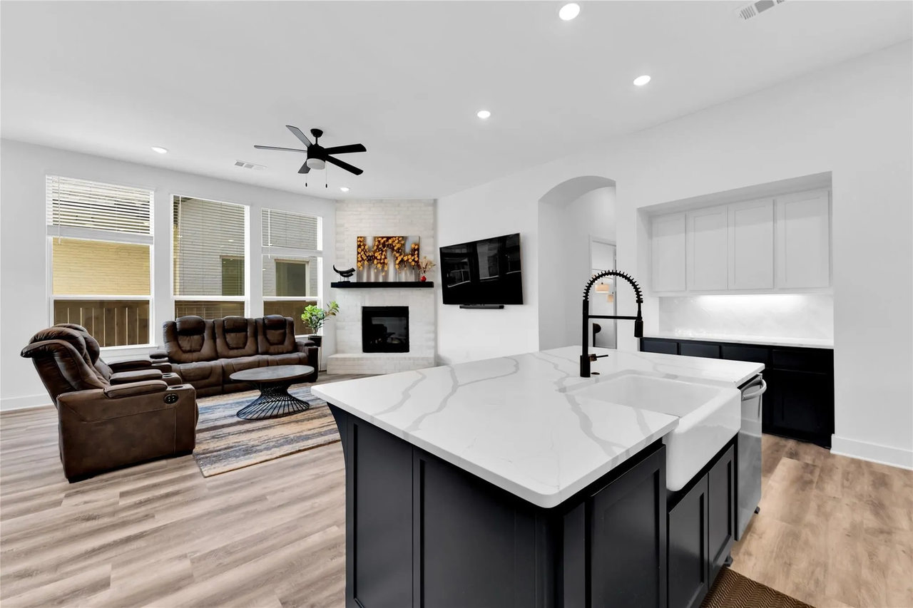 6720 Stags Run - Photo 4 of 22